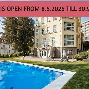 Akropolis Aparthotel